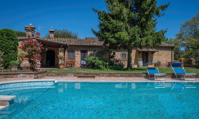 Gambassi Terme Villa | Private Villa with WIFI, private pool, A/C, TV, terrace, pets allowed, close to San Gimignano