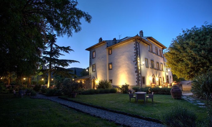 San Pietro a Cegliolo Hotel | Relais Villa Baldelli
