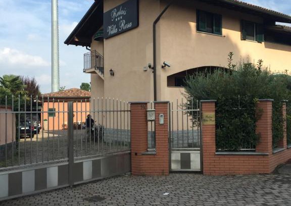 Rho Bed & Breakfast | Relais Villa Rosa