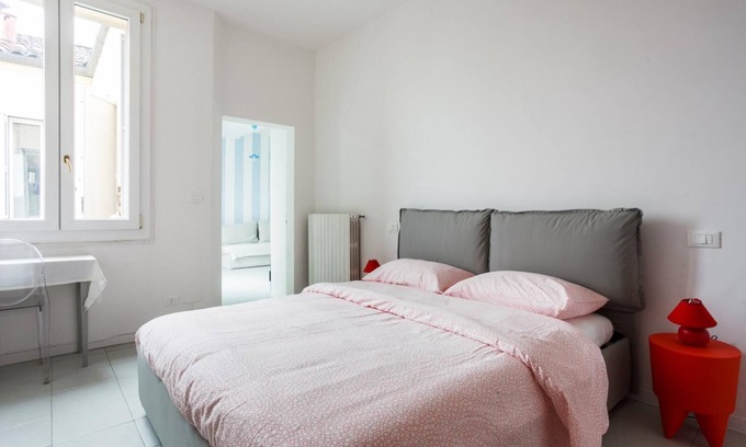 Saragozza-Porto Apartment | Saragozza Apartment 7 Bologna Short Rental