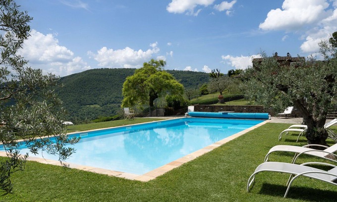 Subbiano Villa | Stunning private villa with A/C, WIFI, private pool, hot tub, TV and terrace, close to Arezzo