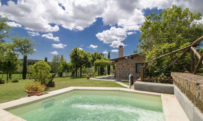 Vetralla House | Stunning private villa with WIFI, private pool, A/C, TV, terrace, pets allowed and panoramic view