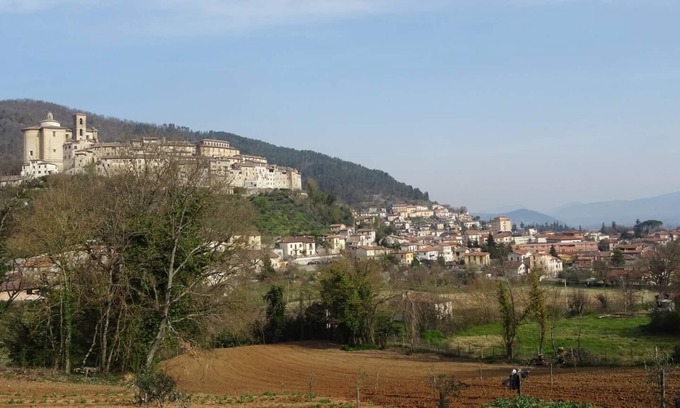 Contigliano House | The blacksmith's workshop short rent