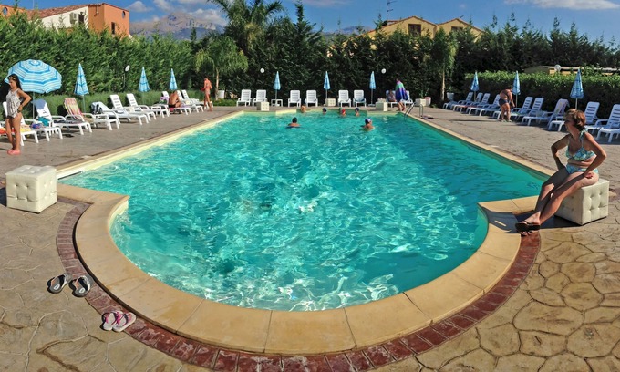 Piana Calzata Apartment | Triple room via s. onion 1st third floor room number 7th
