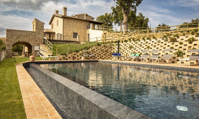 Castelraimondo Villa | Villa ∙ 6 bedrooms ∙ 16 guests
