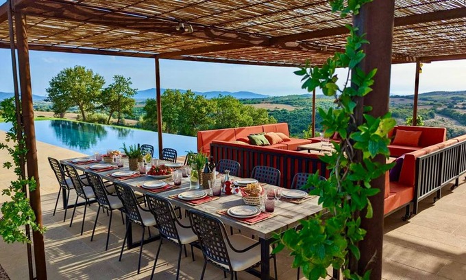 Magliano in Toscana Villa | Villa ∙ 7 bedrooms ∙ 16 guests
