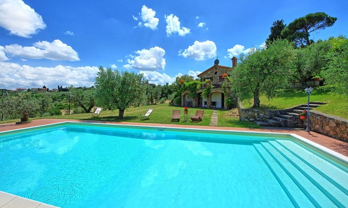 Lucignano Villa | Wonderful private villa for 12 people with WIFI, A/C, private pool, TV, patio and panoramic view