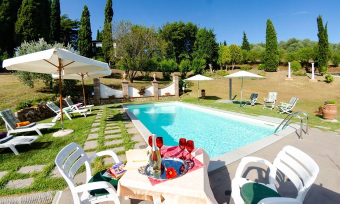 Uzzano Villa | Wonderful private villa for 10 guests with private pool, WIFI, A/C, TV and pets allowed