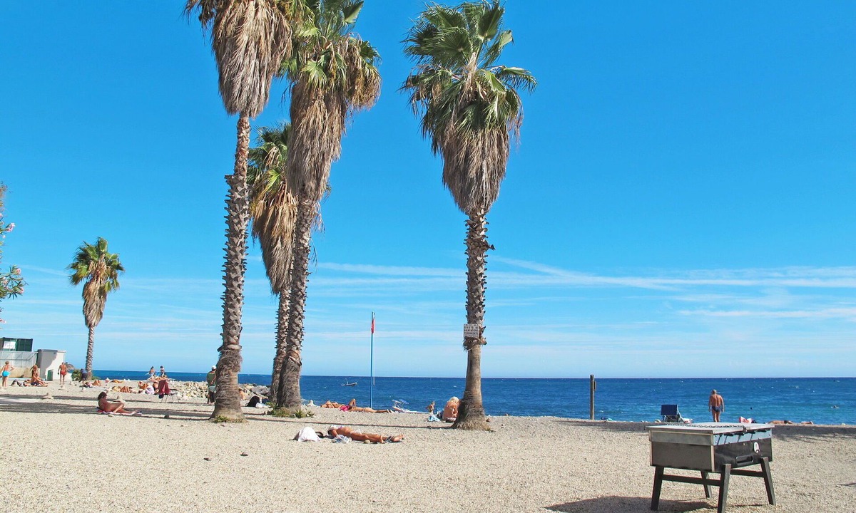 Bussana Villa | Lovely apartment in villa for 4 people with WIFI and terrace