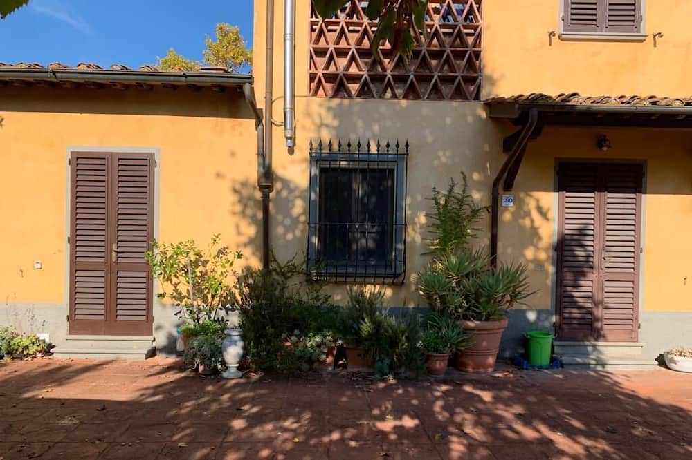 Capannori House | Vrbo Property