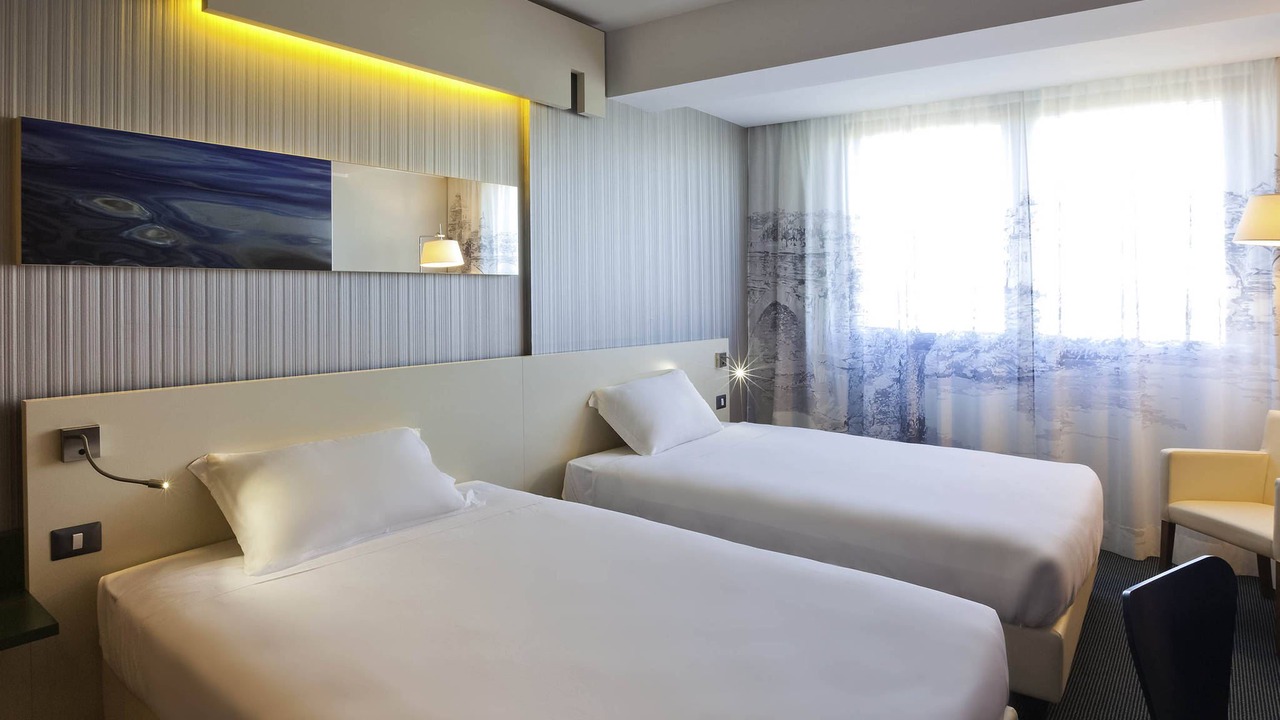 Photo of Bedroom in EUR