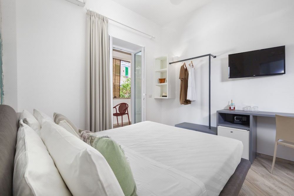 Photo of Bedroom in Ogliastro Marina