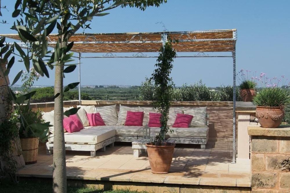 Photo of Patio Balcony in Matino