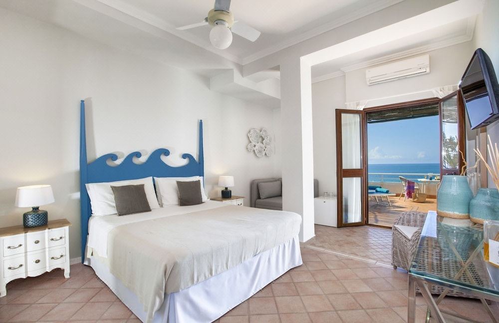 Photo of Bedroom in Ogliastro Marina