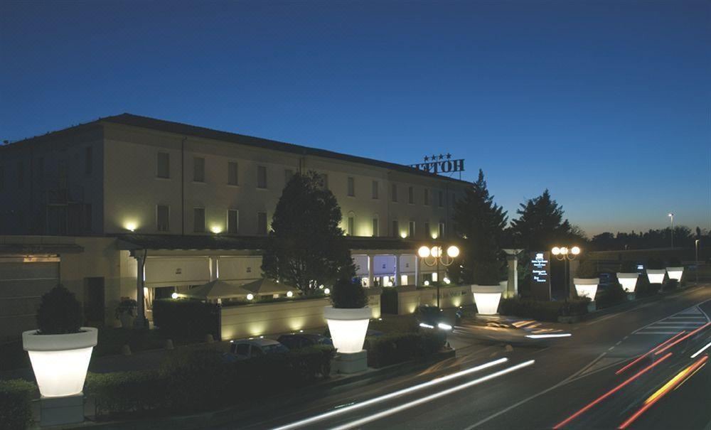 Photo of Buildings in Ponte Taro