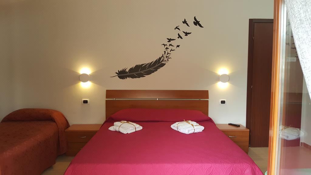 Photo of Bedroom in Gallico Marina