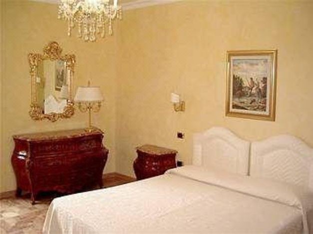 Photo of Bedroom in Oristano Historic Centre