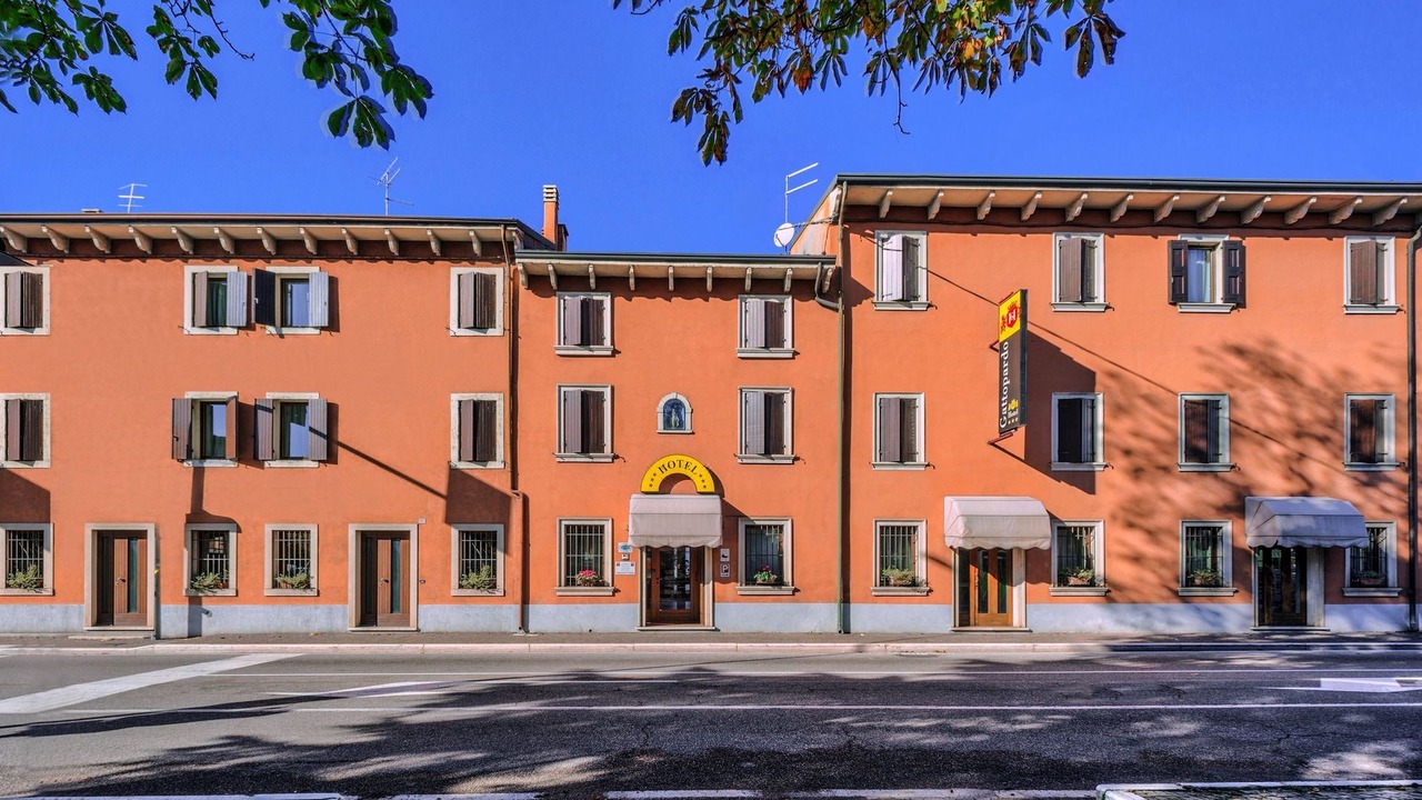 Photo of Buildings in Dossobuono