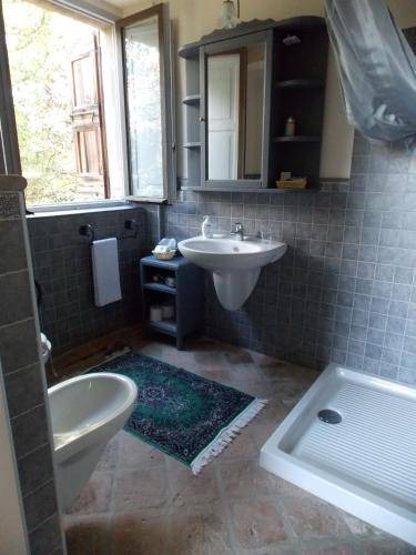 Photo of Bathroom in Russi