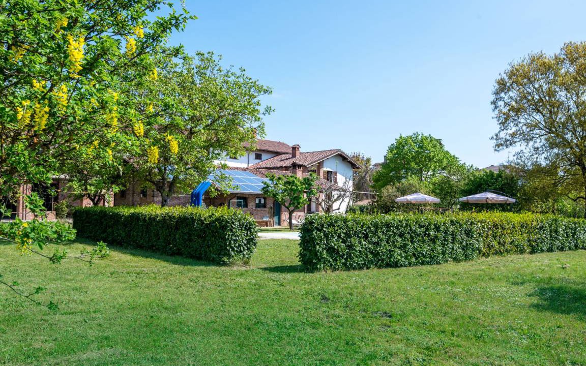Photo of Others in Basaluzzo