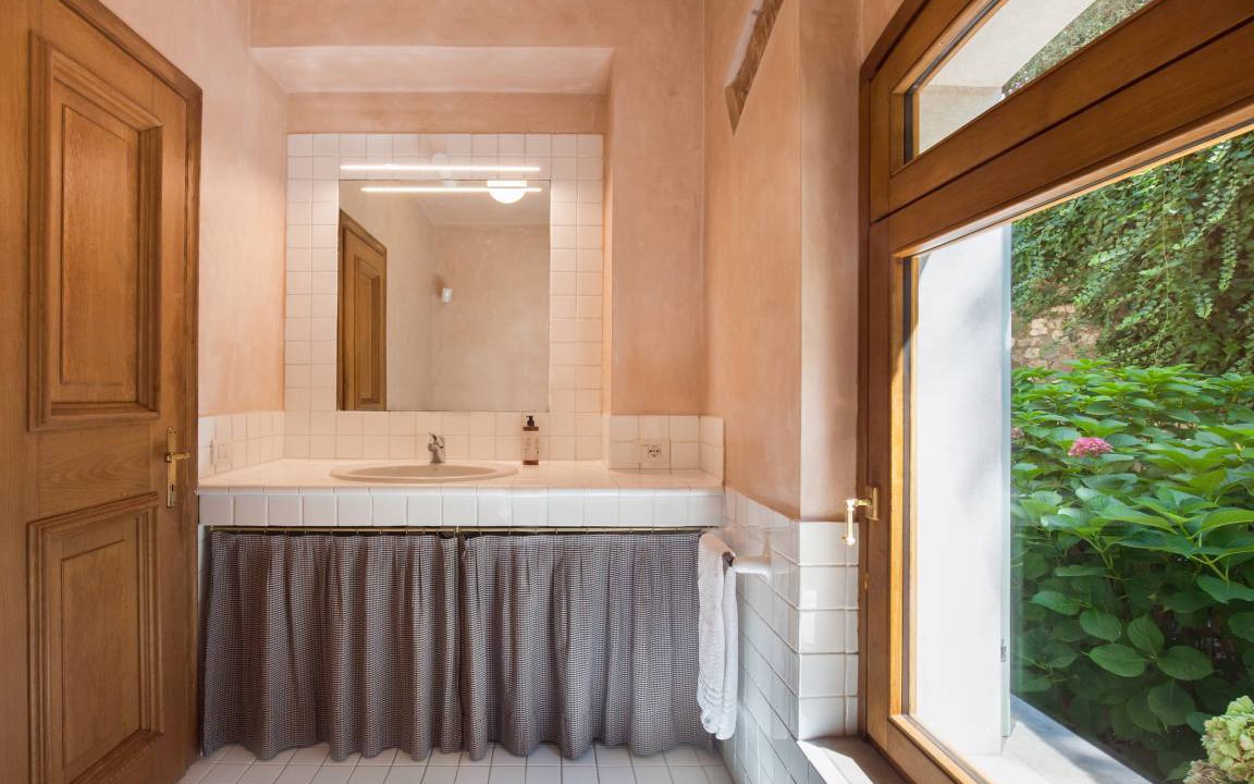 Photo of Bathroom in Garda
