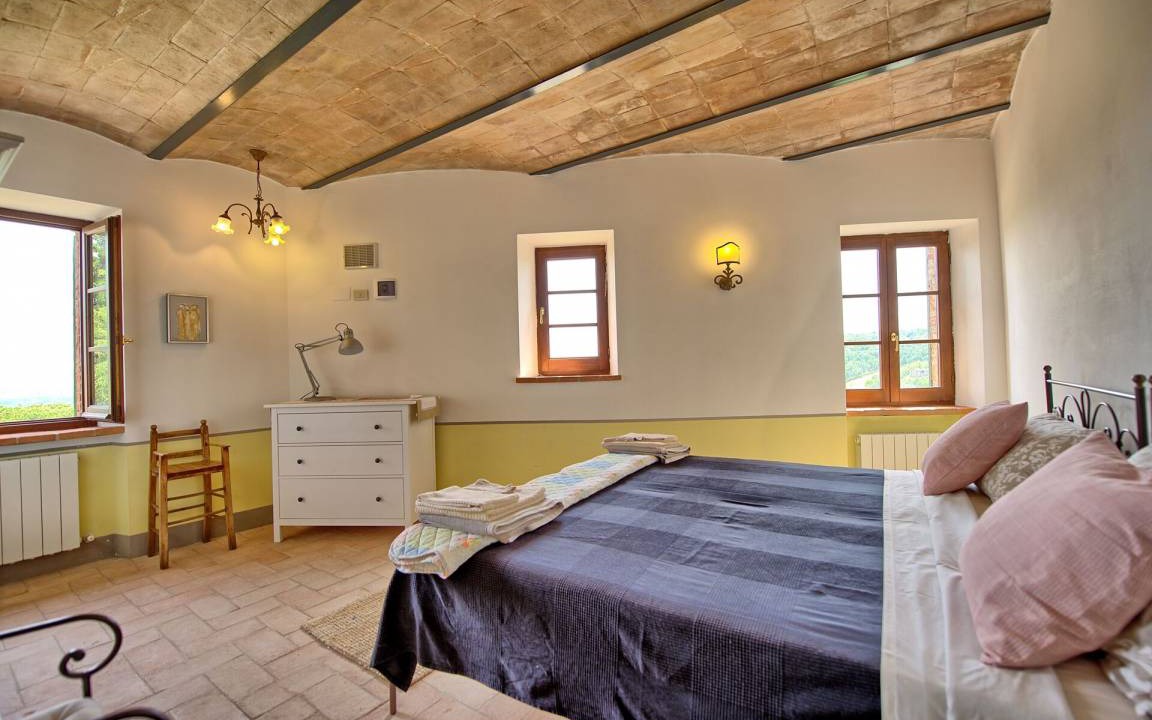 Photo of Bedroom in Montegiove