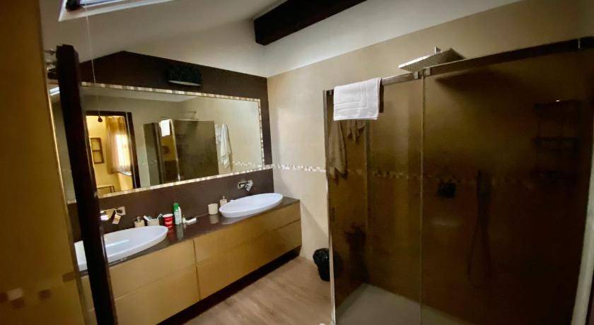 Photo of Bathroom in Rozzano