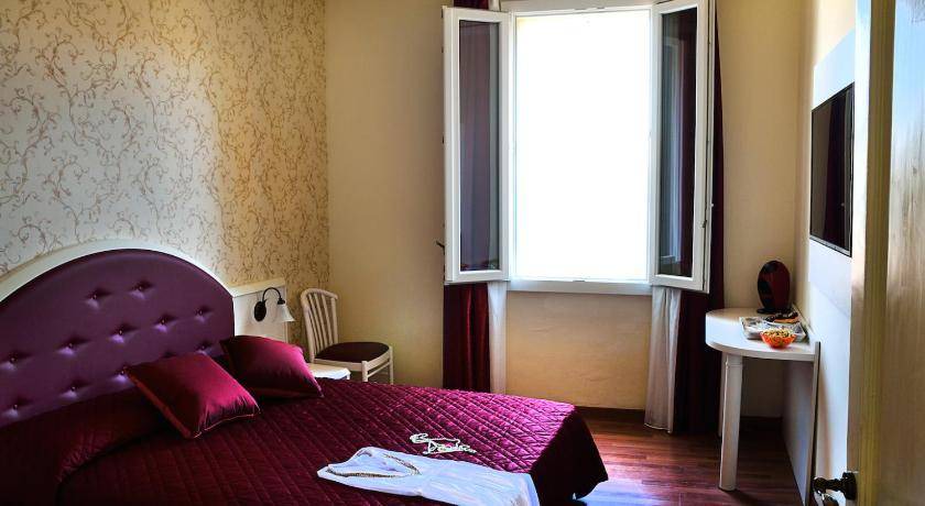 Photo of Bedroom in Historic Center