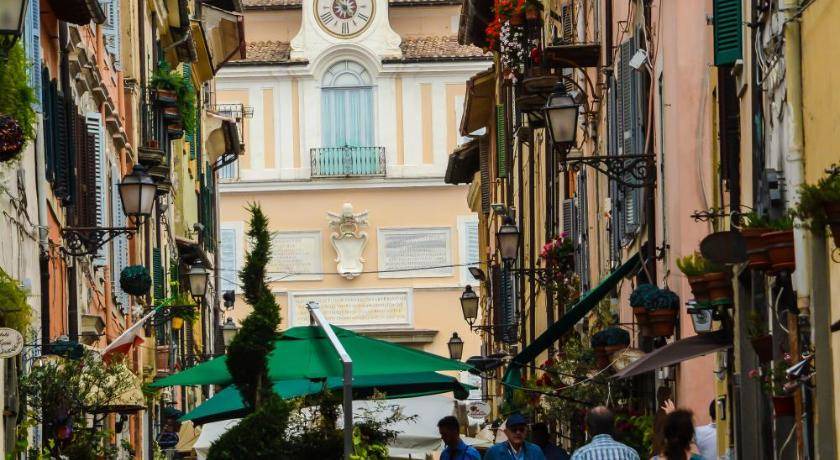 Photo of Others in Castel Gandolfo