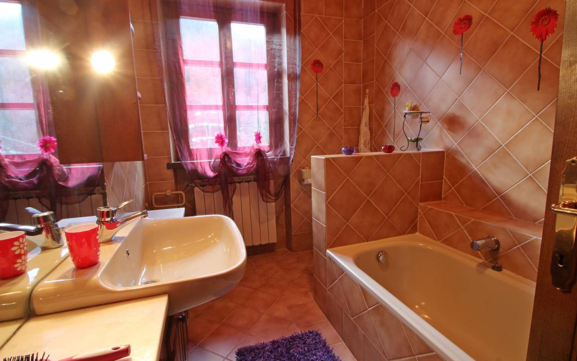 Photo of Bathroom in Pascoso