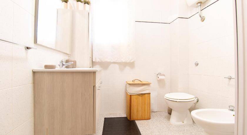 Photo of Bathroom in Funtana Meiga