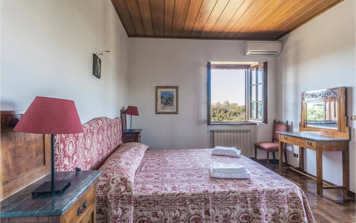 Photo of Others in Lake Bracciano