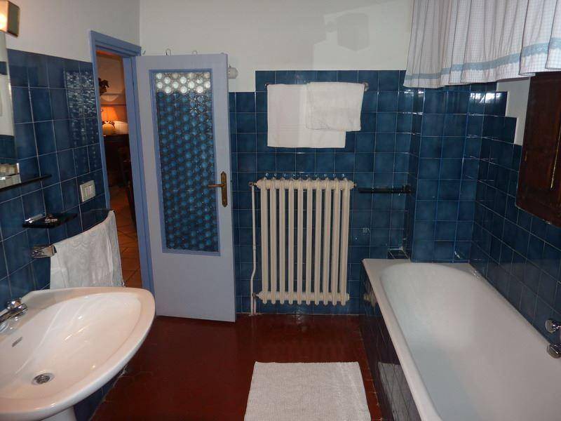 Photo of Bathroom in Santa Vittoria in Matenano