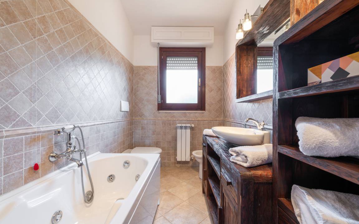 Photo of Bathroom in Capitana