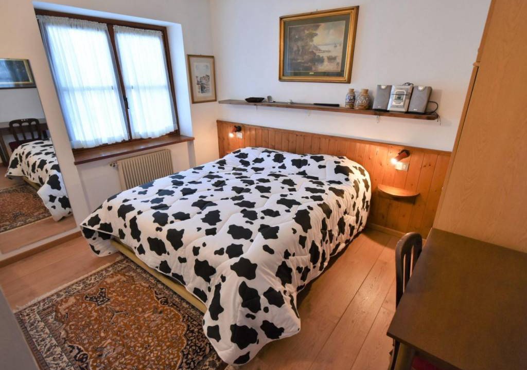 Photo of Bedroom in Pellizzano
