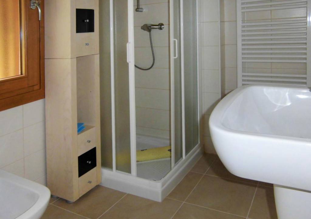 Photo of Bathroom in Ovaro