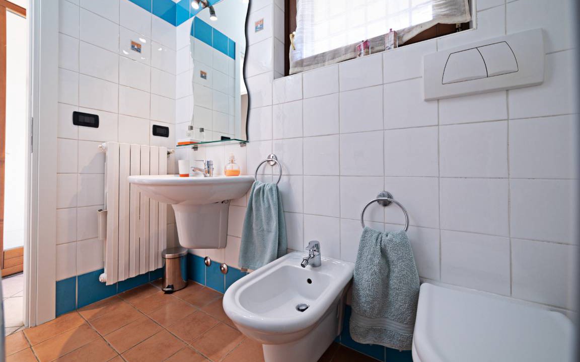 Photo of Bathroom in Montioni