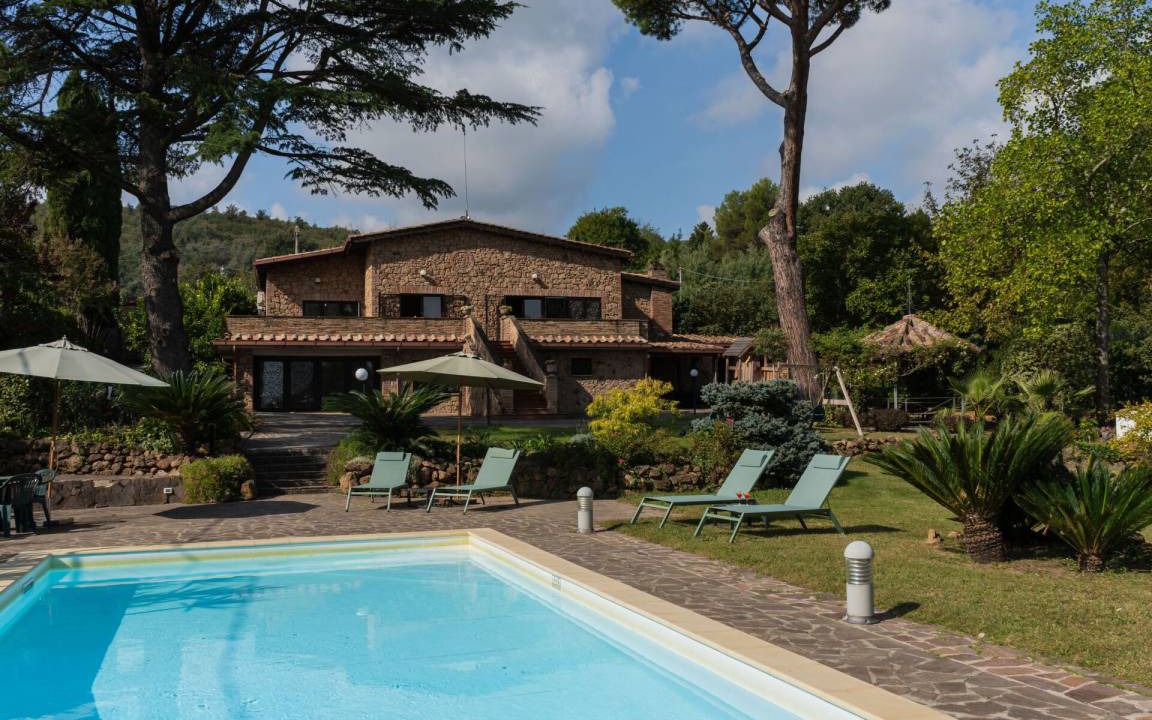 Photo of Others in Lake Bracciano