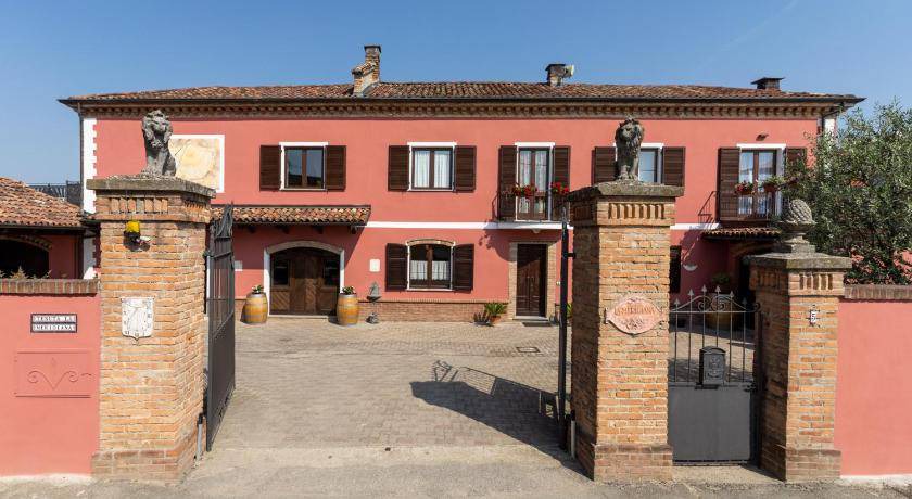 Photo of Others in Montegrosso dʼAsti