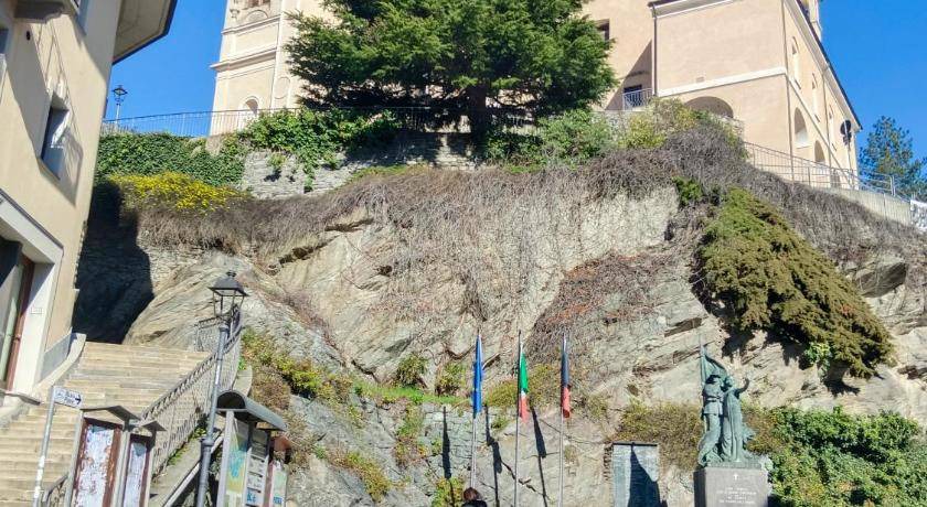Photo of Others in Chatillon