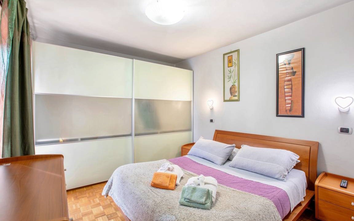 Photo of Bedroom in Panorama