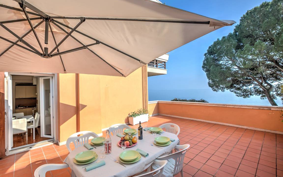 Photo of Patio Balcony in Gardone Riviera