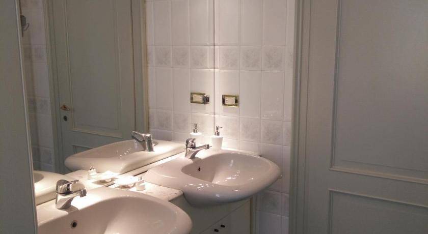 Photo of Bathroom in Briosco