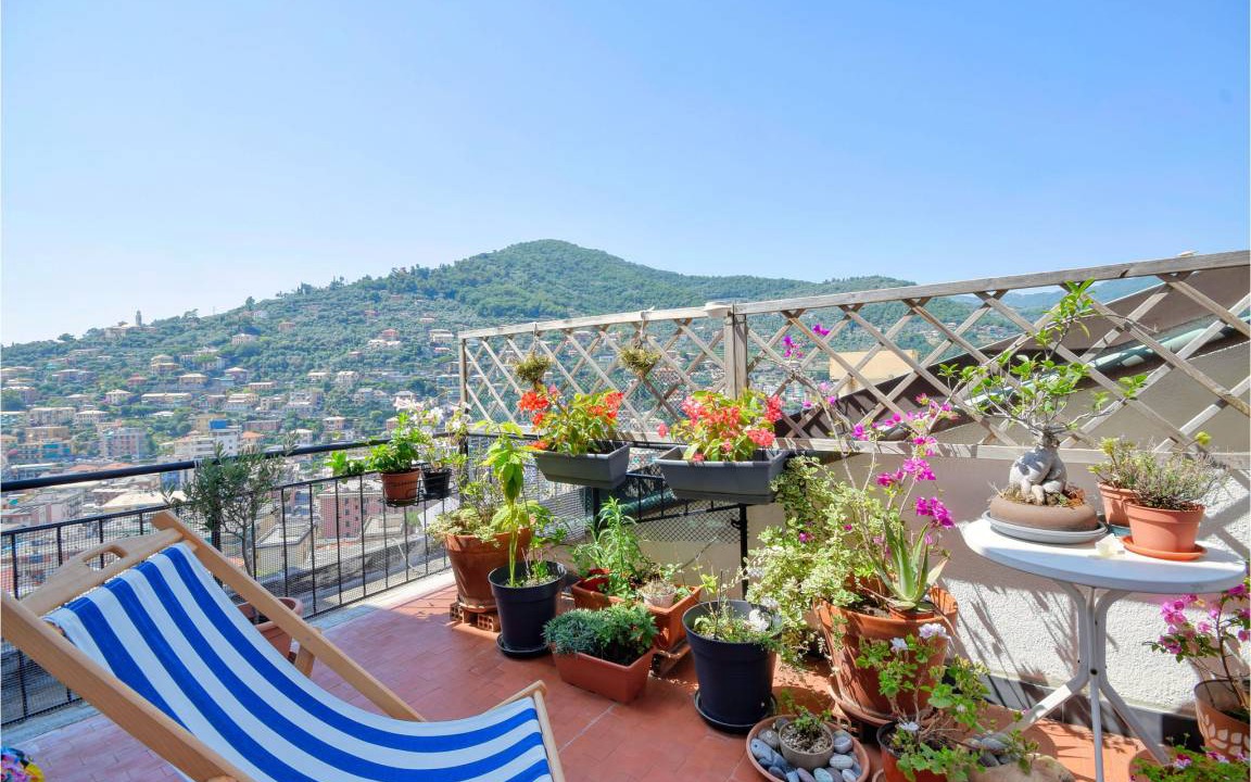 Photo of Others in Recco