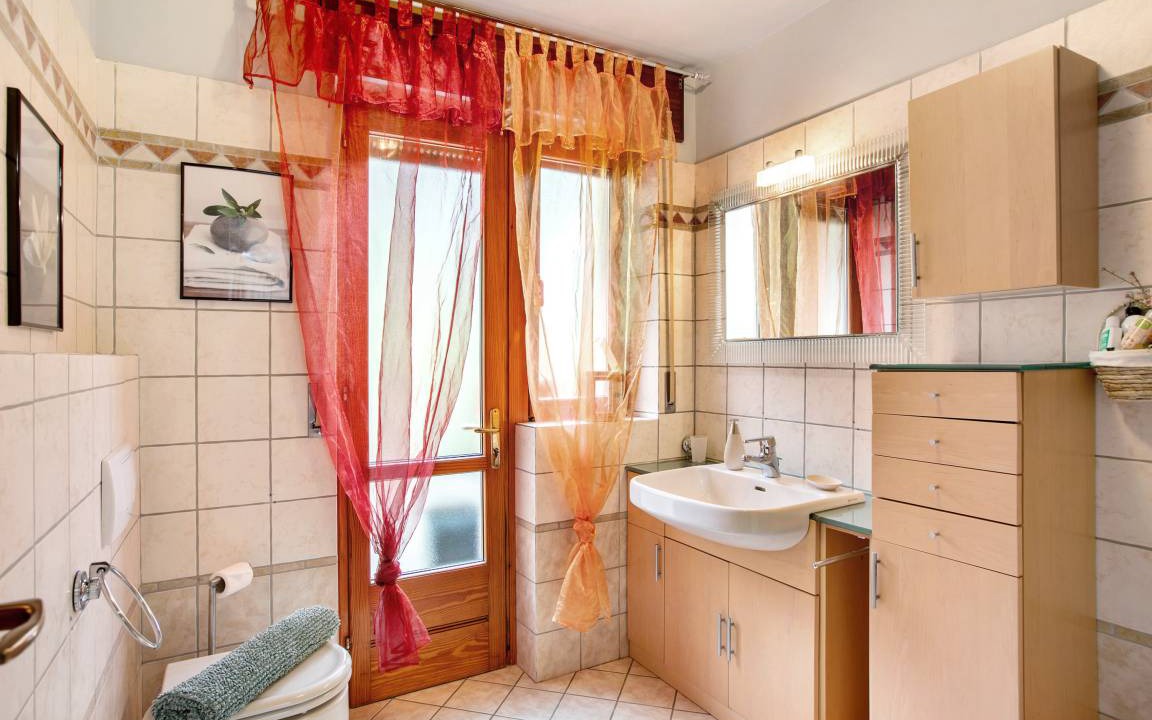 Photo of Bathroom in Panorama