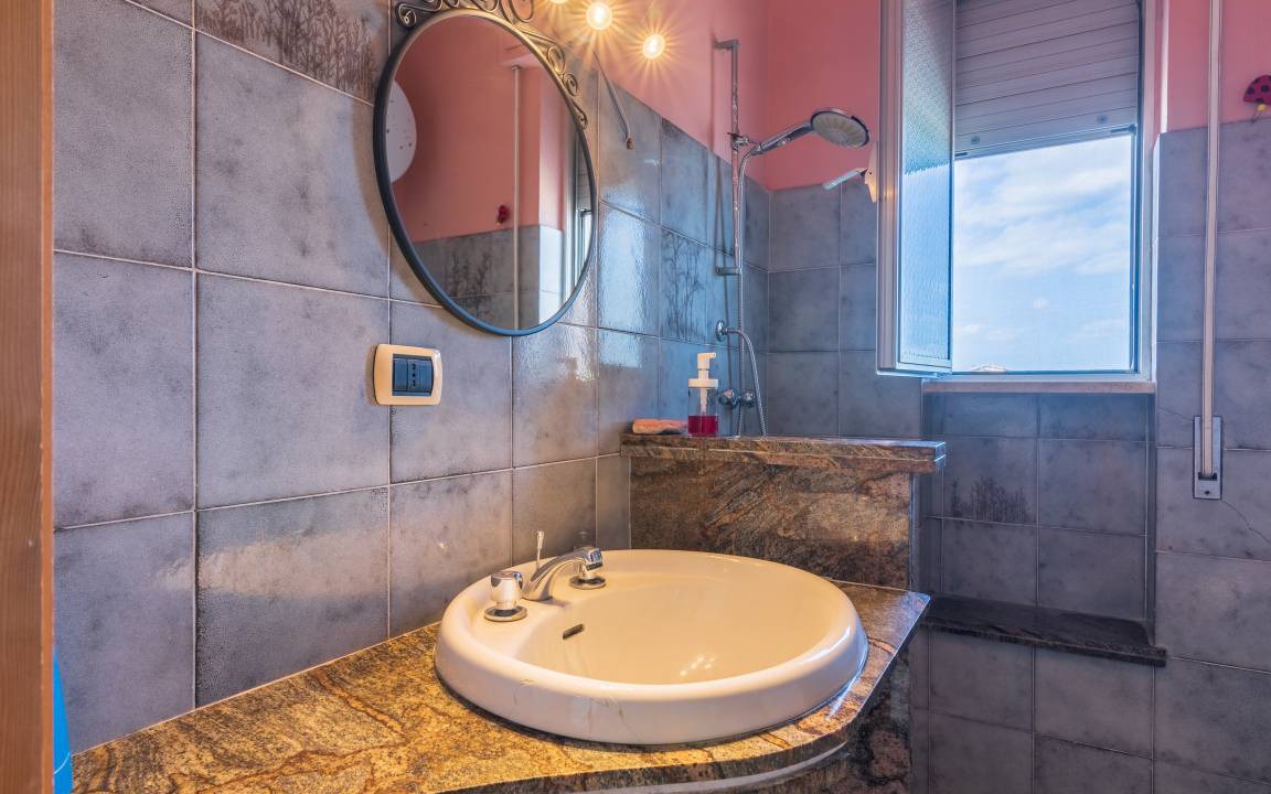 Photo of Bathroom in Gallina