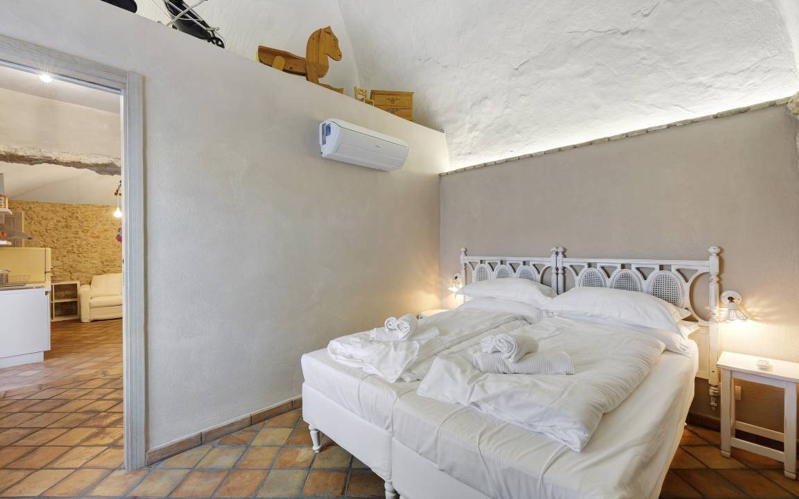 Photo of Bedroom in Boragni