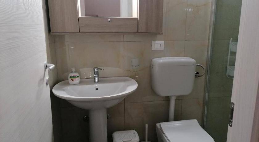 Photo of Bathroom in Naro