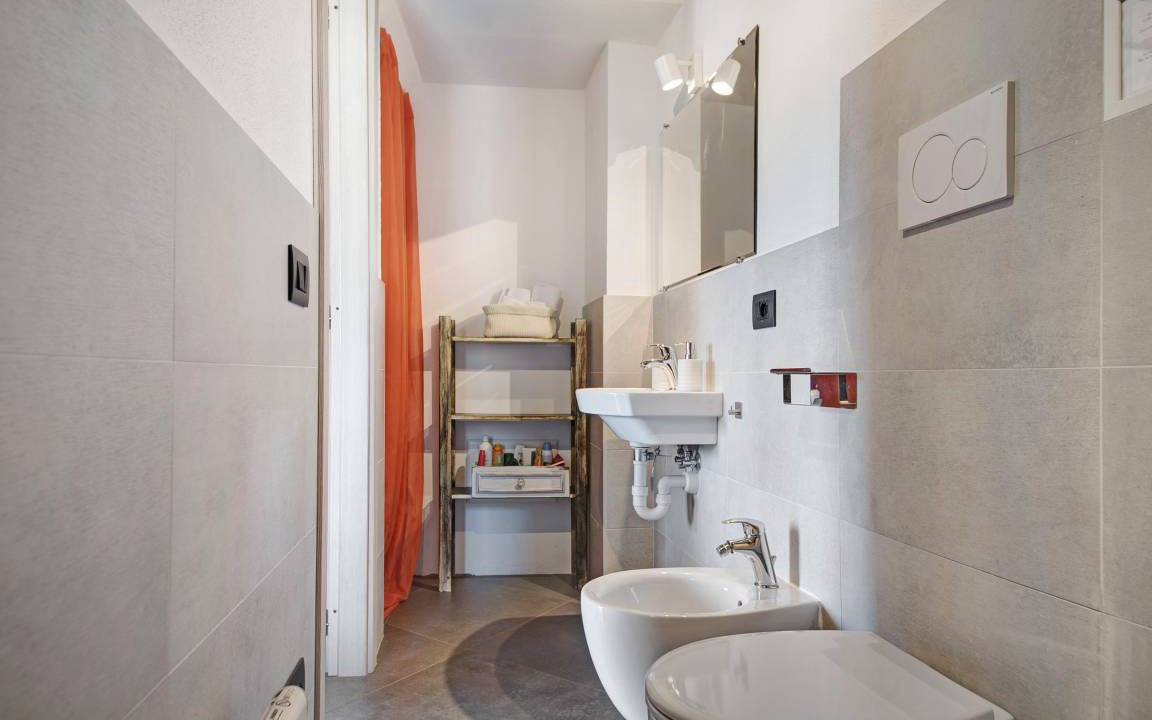 Photo of Bathroom in San Colombano Certenoli