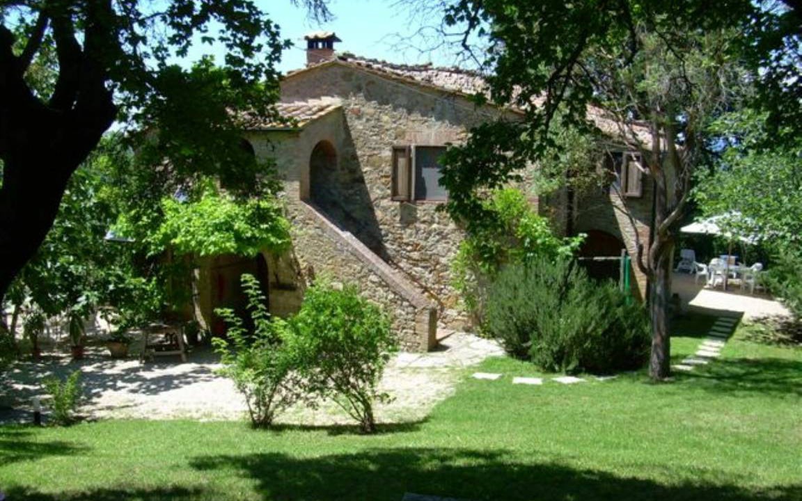 Photo of Buildings in Radicondoli
